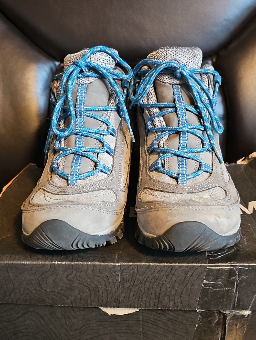Women's Merrell Out. Preform Gray and Blue Hiking Boots - Durable Outdoor Shoes